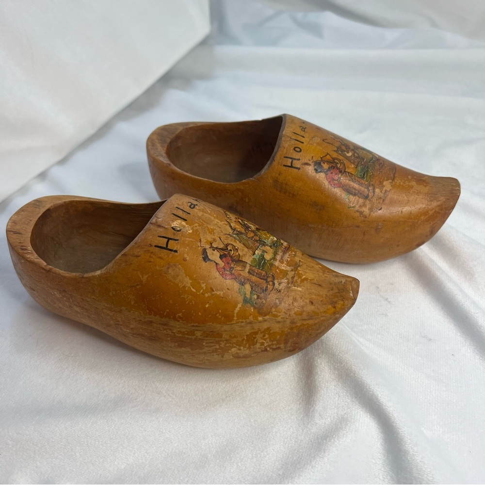 Vintage 1950’s Kids Wooden Dutch Clogs with Holland Design - Picture 3 of 8